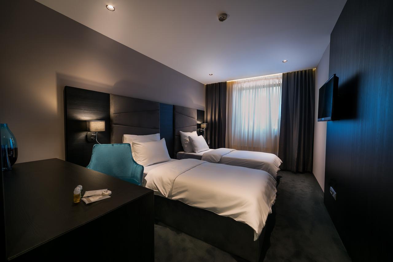 Hotel Bank Kiseljak エクステリア 写真
